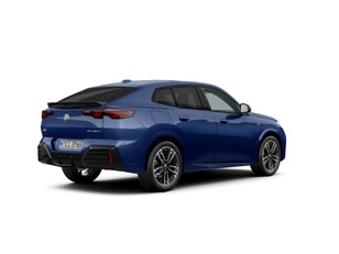 Fotos de BMW X2 sDrive20d color Azul. Año 2025. 120KW(163CV). Diésel. En concesionario ALBAMOCION CIUDAD REAL  de Ciudad Real