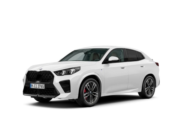 BMW X2 sDrive20d color Blanco. Año 2025. 120KW(163CV). Diésel. En concesionario ALBAMOCION CIUDAD REAL  de Ciudad Real