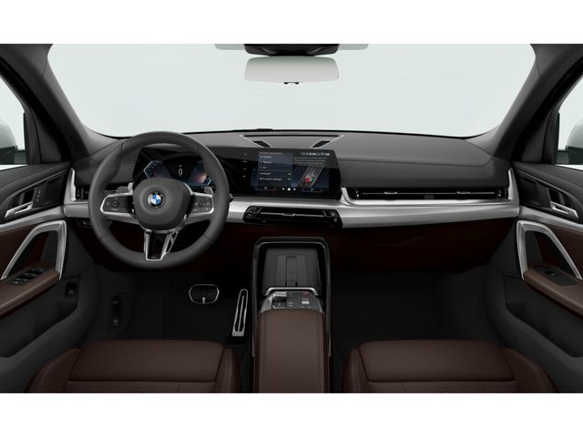 BMW X2 sDrive18d color Blanco. Año 2025. 110KW(150CV). Diésel. En concesionario ALBAMOCION CIUDAD REAL  de Ciudad Real