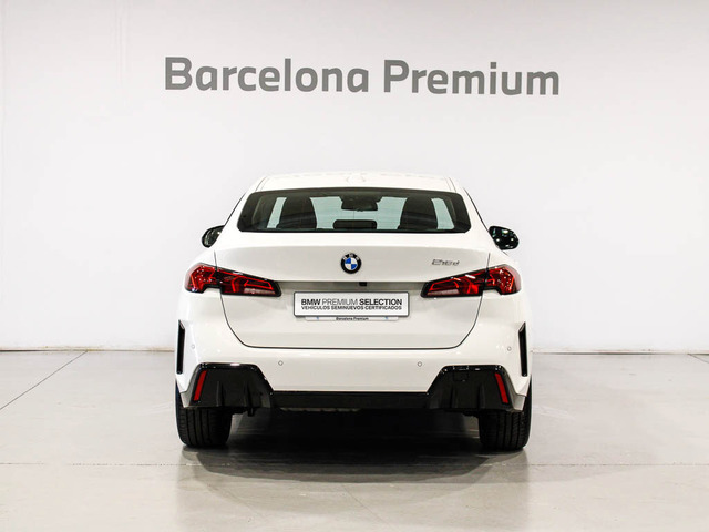 BMW Serie 2 218d Gran Coupe color Blanco. Año 2025. 110KW(150CV). Diésel. En concesionario Barcelona Premium -- GRAN VIA de Barcelona