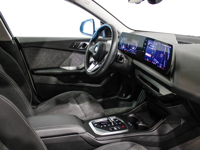 BMW Serie 2 218d Gran Coupe color Blanco. Año 2025. 110KW(150CV). Diésel. En concesionario Barcelona Premium -- GRAN VIA de Barcelona