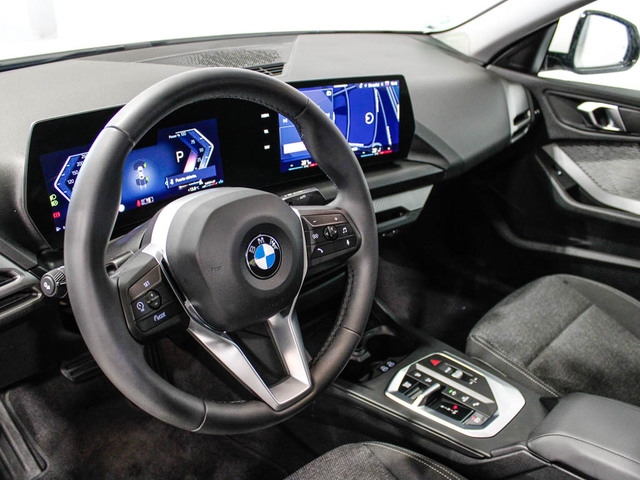 BMW Serie 2 218d Gran Coupe color Blanco. Año 2025. 110KW(150CV). Diésel. En concesionario Barcelona Premium -- GRAN VIA de Barcelona