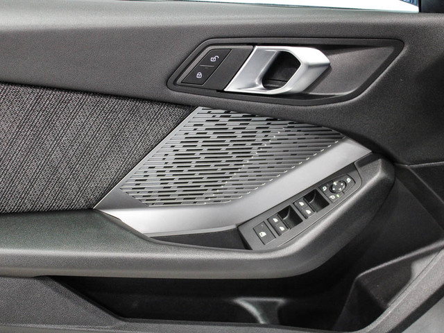 BMW Serie 2 218d Gran Coupe color Blanco. Año 2025. 110KW(150CV). Diésel. En concesionario Barcelona Premium -- GRAN VIA de Barcelona