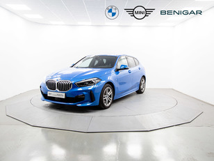 Fotos de BMW Serie 1 118d color Azul. Año 2023. 110KW(150CV). Diésel. En concesionario Móvil Begar Alicante de Alicante