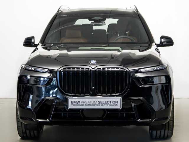 BMW X7 xDrive40d color Negro. Año 2025. 259KW(352CV). Diésel. En concesionario BMW Fuenteolid Valladolid de Valladolid