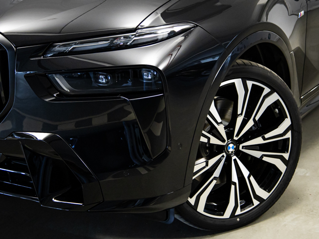 BMW X7 xDrive40d color Negro. Año 2025. 259KW(352CV). Diésel. En concesionario BMW Fuenteolid Valladolid de Valladolid