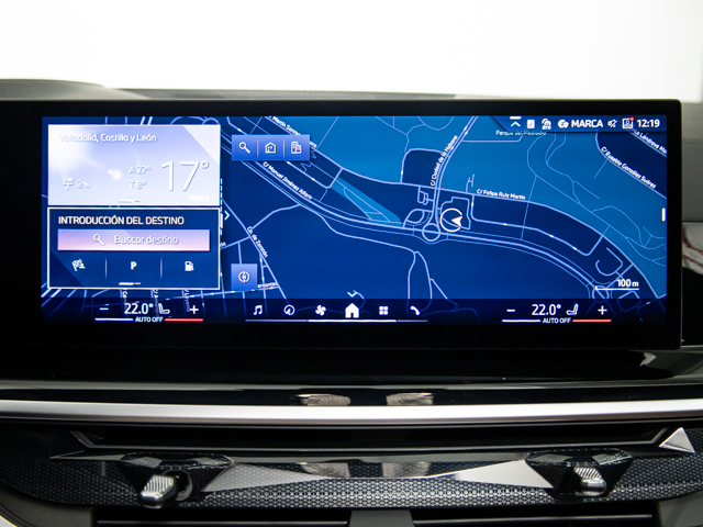 BMW X7 xDrive40d color Negro. Año 2025. 259KW(352CV). Diésel. En concesionario BMW Fuenteolid Valladolid de Valladolid