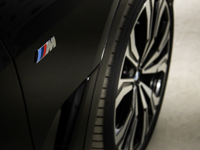 BMW X7 xDrive40d color Negro. Año 2025. 259KW(352CV). Diésel. En concesionario BMW Fuenteolid Valladolid de Valladolid