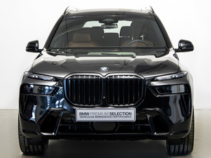 Fotos de BMW X7 xDrive40d color Negro. Año 2025. 259KW(352CV). Diésel. En concesionario BMW Fuenteolid Valladolid de Valladolid