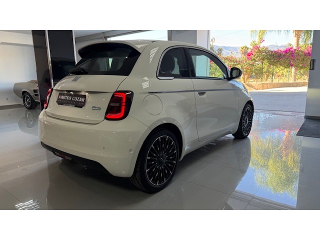 Fiat 500 Electrico Monotrim 320km 87 kW (118 CV)