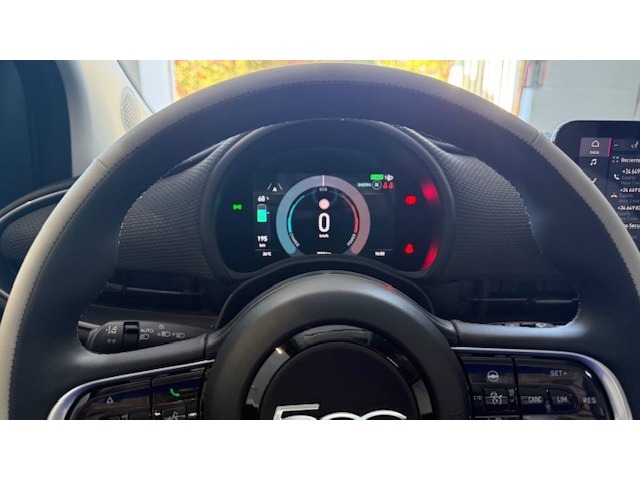 Fiat 500 Electrico Monotrim 320km 87 kW (118 CV)