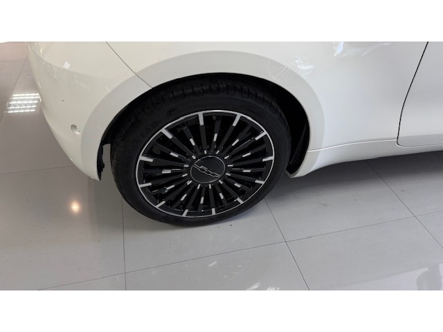 Fiat 500 Electrico Monotrim 320km 87 kW (118 CV)