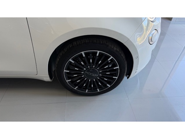 Fiat 500 Electrico Monotrim 320km 87 kW (118 CV)