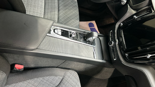 Volvo XC60 B4 D Core Auto 145 kW (197 CV) - 43 Volvo XC60 B4 D Ocasión 145 KW (197CV) - 43