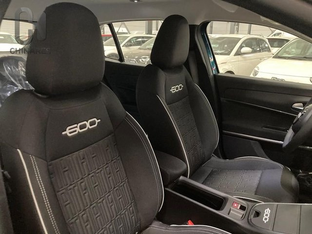 Foto 10 Fiat 600 1.2 MHEV DDCT 100 kW (136 CV)