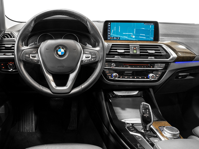 BMW X3 xDrive20d color Gris. Año 2020. 140KW(190CV). Diésel. En concesionario Caetano Cuzco, Alcalá de Madrid