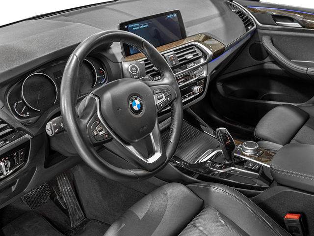 BMW X3 xDrive20d color Gris. Año 2020. 140KW(190CV). Diésel. En concesionario Caetano Cuzco, Alcalá de Madrid