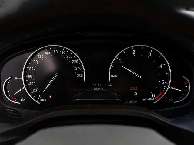 BMW X3 xDrive20d color Gris. Año 2020. 140KW(190CV). Diésel. En concesionario Caetano Cuzco, Alcalá de Madrid