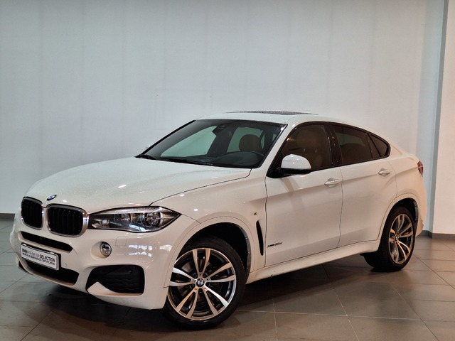 BMW X6 xDrive30d color Blanco. Año 2019. 190KW(258CV). Diésel. En concesionario Tormes Motor de Salamanca