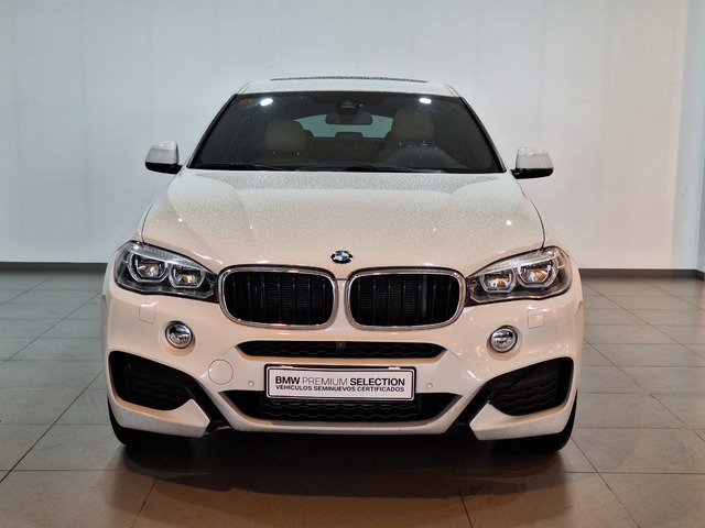 BMW X6 xDrive30d color Blanco. Año 2019. 190KW(258CV). Diésel. En concesionario Tormes Motor de Salamanca