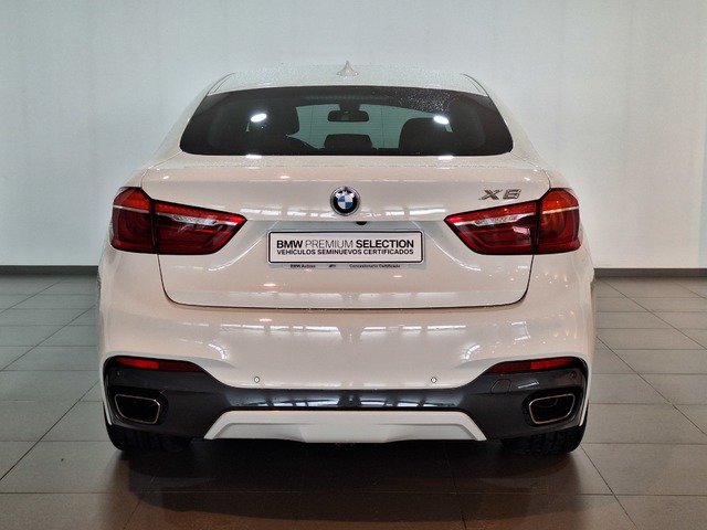 BMW X6 xDrive30d color Blanco. Año 2019. 190KW(258CV). Diésel. En concesionario Tormes Motor de Salamanca
