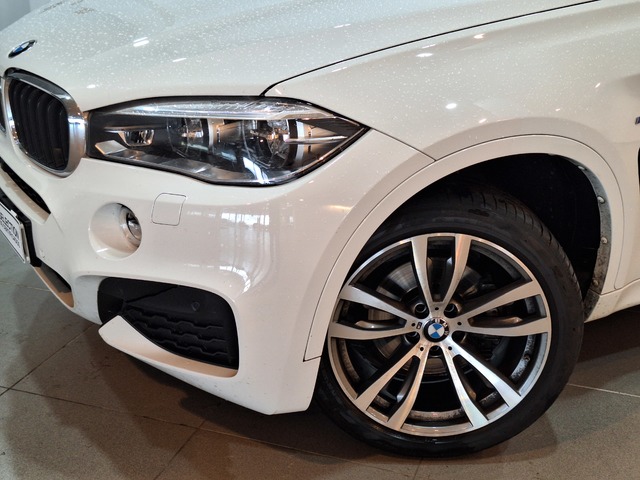 BMW X6 xDrive30d color Blanco. Año 2019. 190KW(258CV). Diésel. En concesionario Tormes Motor de Salamanca