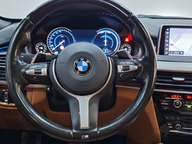 BMW X6 xDrive30d color Blanco. Año 2019. 190KW(258CV). Diésel. En concesionario Tormes Motor de Salamanca