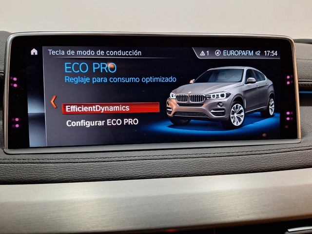 BMW X6 xDrive30d color Blanco. Año 2019. 190KW(258CV). Diésel. En concesionario Tormes Motor de Salamanca