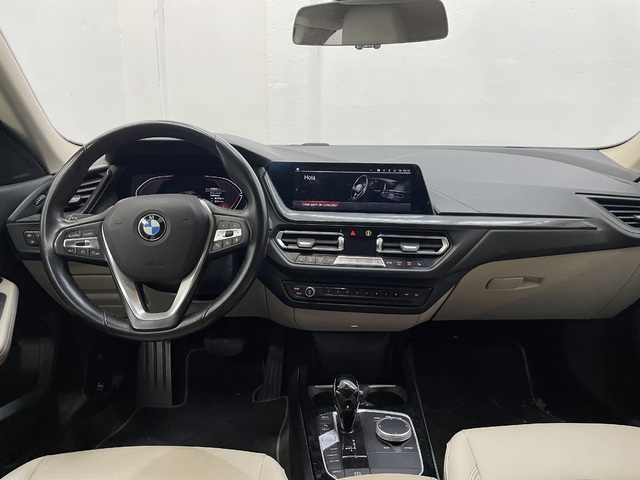 BMW Serie 2 220d Gran Coupe color Negro. Año 2021. 140KW(190CV). Diésel. En concesionario Cabrero Motorsport de Huesca