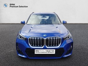 Fotos de BMW X1 xDrive25e color Azul. Año 2025. 180KW(245CV). Híbrido Electro/Gasolina. En concesionario Marmotor de Las Palmas