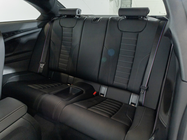 BMW M M2 Coupe color Negro. Año 2025. 353KW(480CV). Gasolina. En concesionario Oliva Motor Girona de Girona