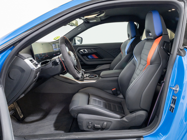 BMW M M2 Coupe color Negro. Año 2025. 353KW(480CV). Gasolina. En concesionario Oliva Motor Girona de Girona