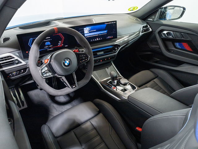 BMW M M2 Coupe color Negro. Año 2025. 353KW(480CV). Gasolina. En concesionario Oliva Motor Girona de Girona