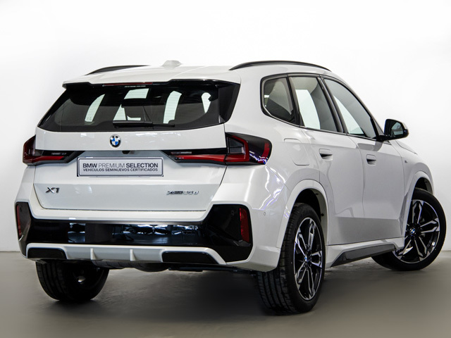 BMW X1 xDrive20d color Blanco. Año 2024. 120KW(163CV). Diésel. En concesionario BMW Fuenteolid Valladolid de Valladolid