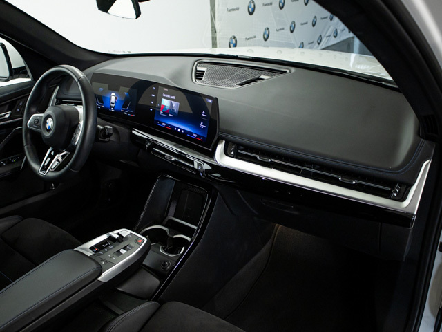 BMW X1 xDrive20d color Blanco. Año 2024. 120KW(163CV). Diésel. En concesionario BMW Fuenteolid Valladolid de Valladolid