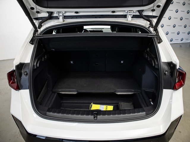 BMW X1 xDrive20d color Blanco. Año 2024. 120KW(163CV). Diésel. En concesionario BMW Fuenteolid Valladolid de Valladolid