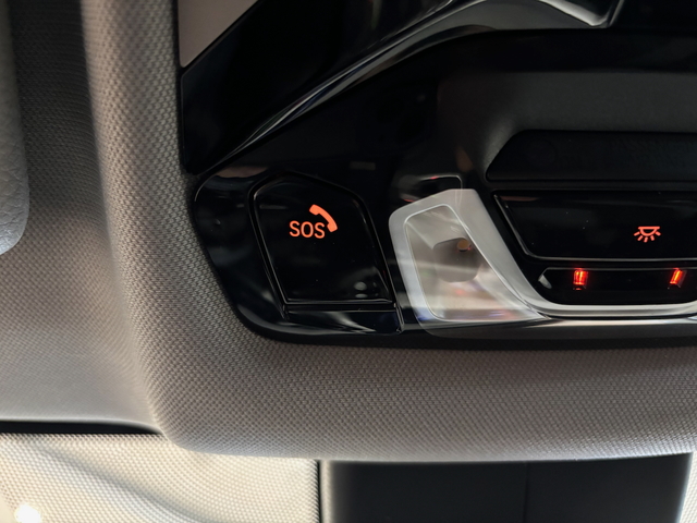 BMW Serie 1 118d color Gris. Año 2024. 110KW(150CV). Diésel. En concesionario Automotor Costa, S.L.U. de Almería