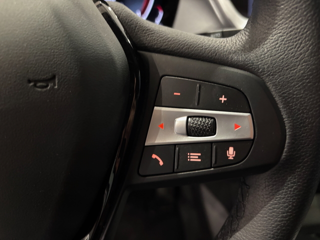 BMW Serie 1 118d color Gris. Año 2024. 110KW(150CV). Diésel. En concesionario Automotor Costa, S.L.U. de Almería