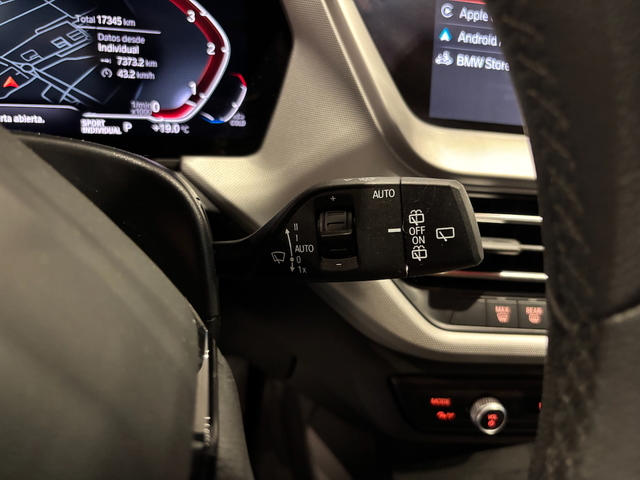 BMW Serie 1 118d color Gris. Año 2024. 110KW(150CV). Diésel. En concesionario Automotor Costa, S.L.U. de Almería
