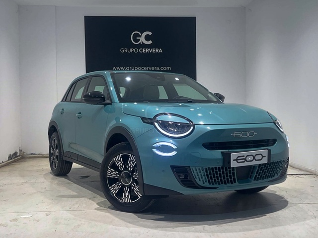 Foto 3 Fiat 600 1.2 MHEV Icon DDCT 81 kW (110 CV)