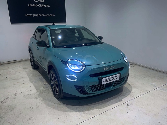 Foto 4 Fiat 600 1.2 MHEV Icon DDCT 81 kW (110 CV)