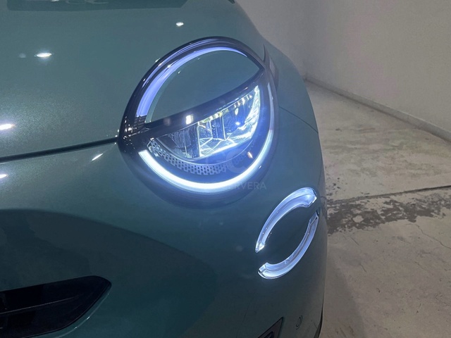 Foto 12 Fiat 600 1.2 MHEV Icon DDCT 81 kW (110 CV)