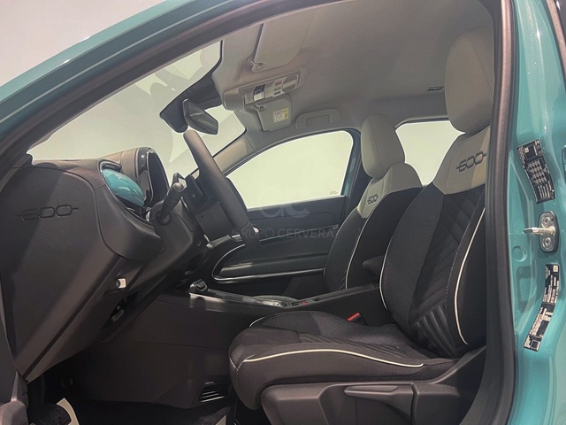 Foto 16 Fiat 600 1.2 MHEV Icon DDCT 81 kW (110 CV)