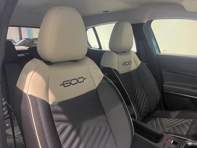 Foto 24 Fiat 600 1.2 MHEV Icon DDCT 81 kW (110 CV)