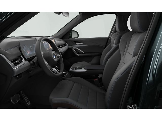 BMW X1 sDrive20d color Verde. Año 2025. 120KW(163CV). Diésel. En concesionario Cabrero Motorsport de Huesca