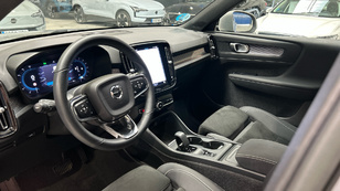 Volvo XC40 B3 G Core Auto 120 kW (163 CV) - 3 Volvo XC40 B3 G Ocasión 120 KW (163CV) - 3