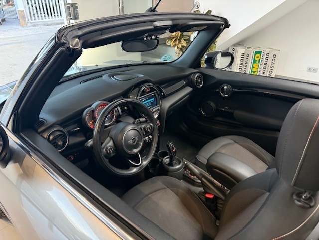MINI MINI Cabrio Cooper 100 kW (136 CV)