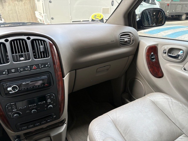 Chrysler Grand Voyager 3.3 Limited AWD 7 Plazas 134 kW (180 CV)
