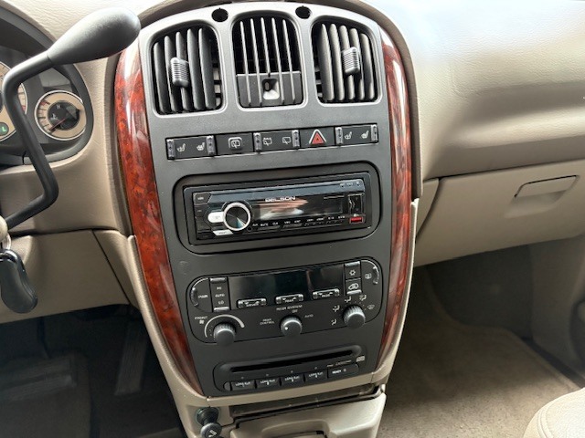 Chrysler Grand Voyager 3.3 Limited AWD 7 Plazas 134 kW (180 CV)