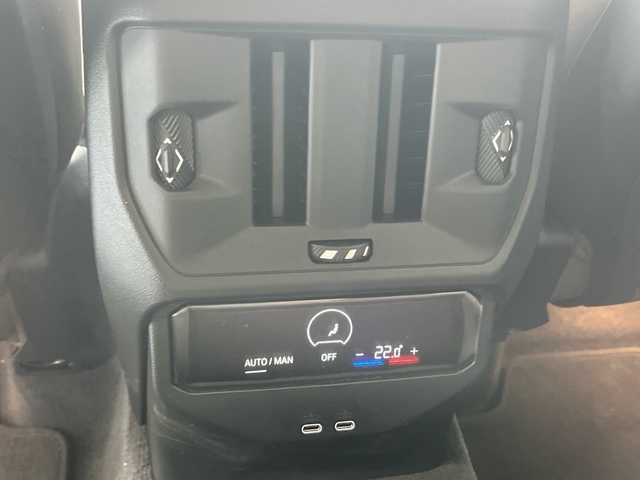 BMW X3 xDrive20d color Blanco. Año 2025. 145KW(197CV). Diésel. En concesionario Grünblau Motor (Bmw y Mini) de Cantabria